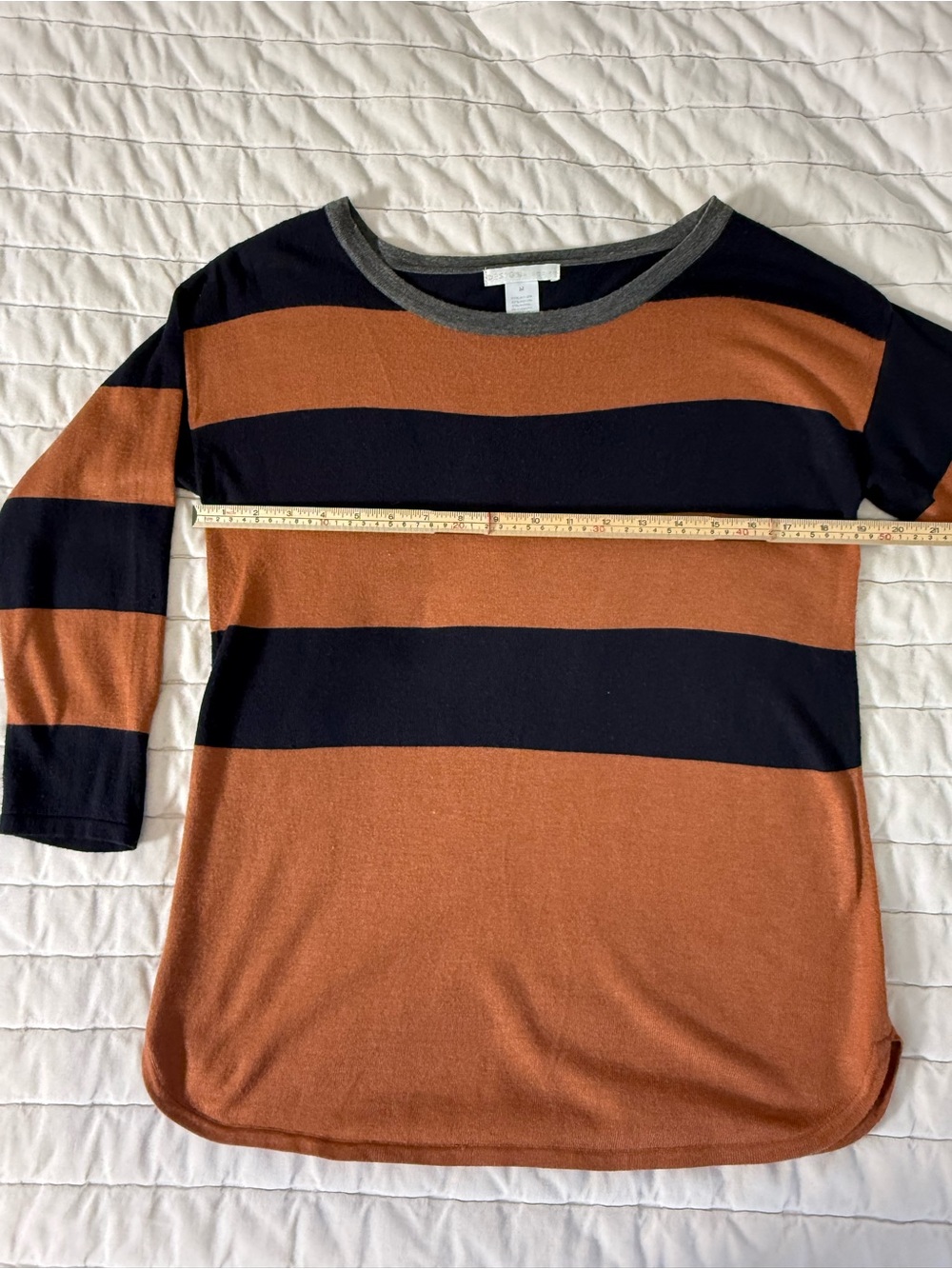 Design History Women’s Rust and Navy Wide-Stripe Long Sleeve Tee — Medium - Picture 6 of 8